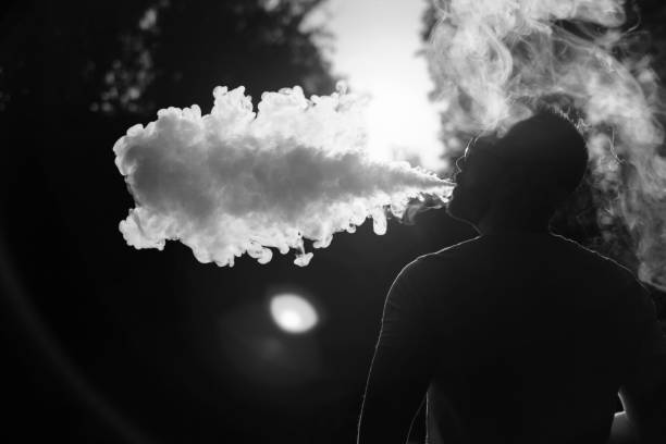 Electronic cigarettes using mesh cores produce rich and full-bodied vapor